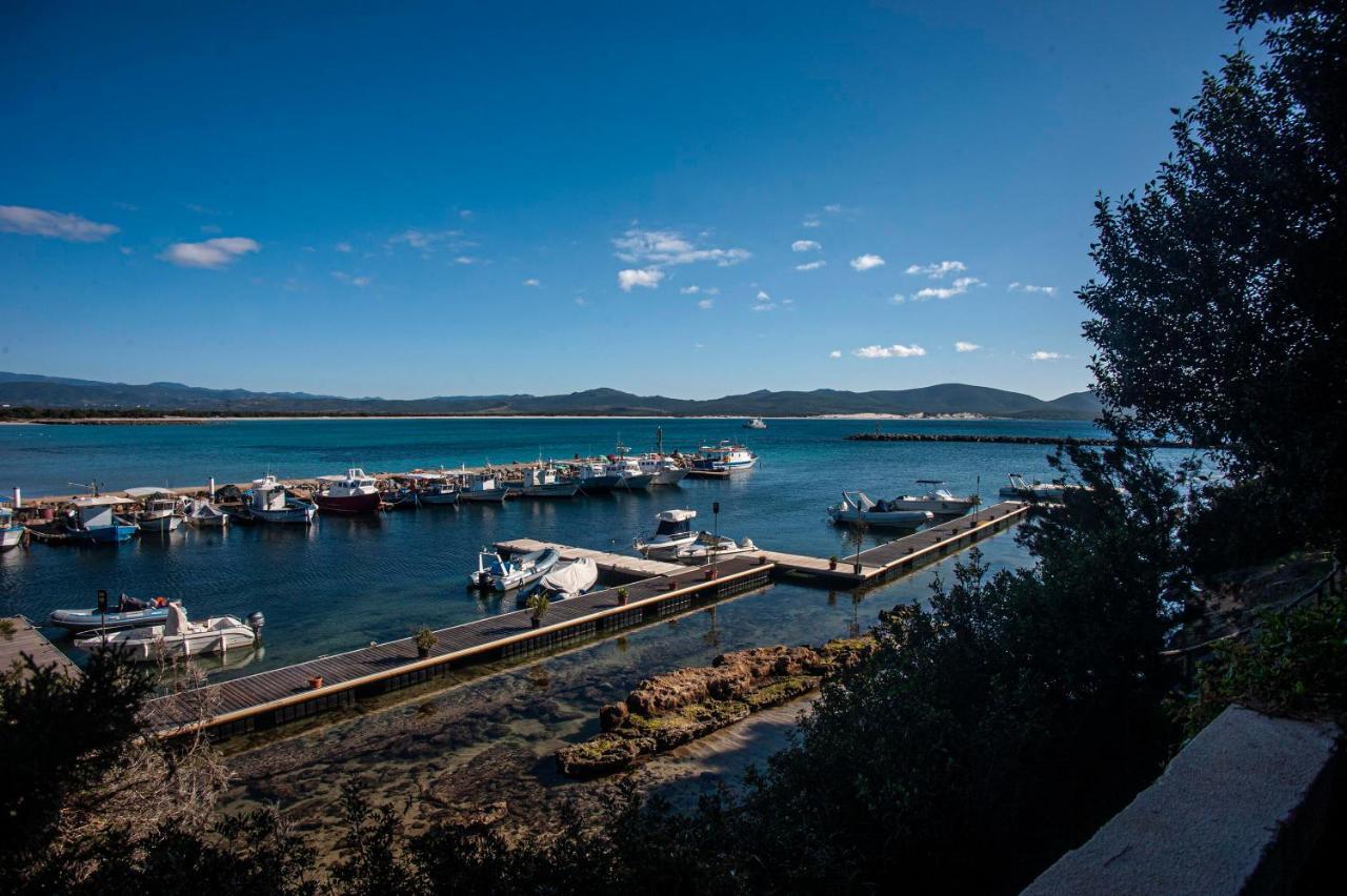 Fronte Mare Al Porticciolo Villa Porto Pino Exterior photo